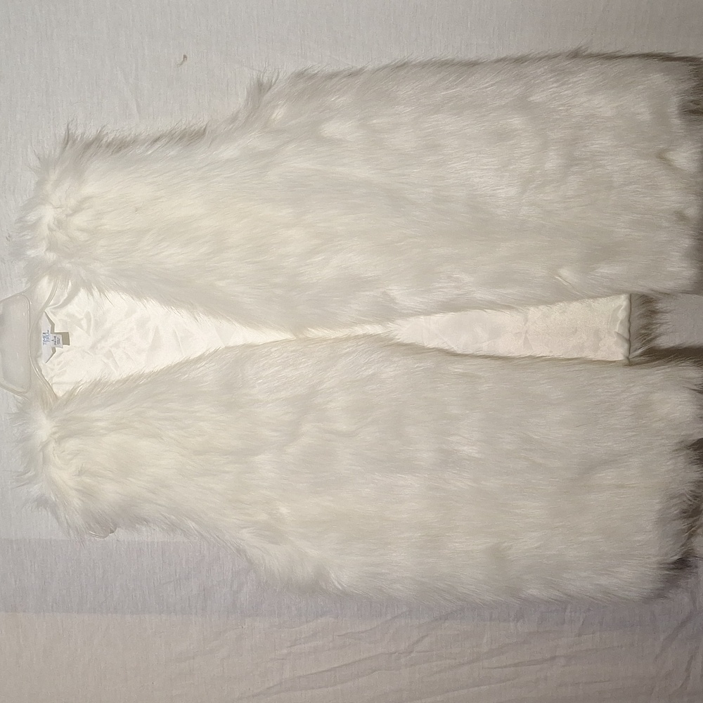 3/$20--White Faux Fur Vest, White Lining, Boho Look, sz 12, NWOT